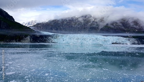 Alaska Margerie Glacier in July