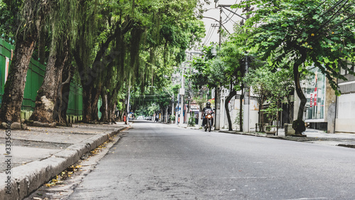 Imagens da cidade de Niterói, Rio de Janeiro, Brasil, com as ruas vazias por causa da quarentena causada pela pandemia de Coronavírus photo