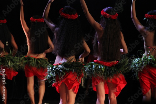 Fotografie, Obraz tahitian dancers from Tahiti