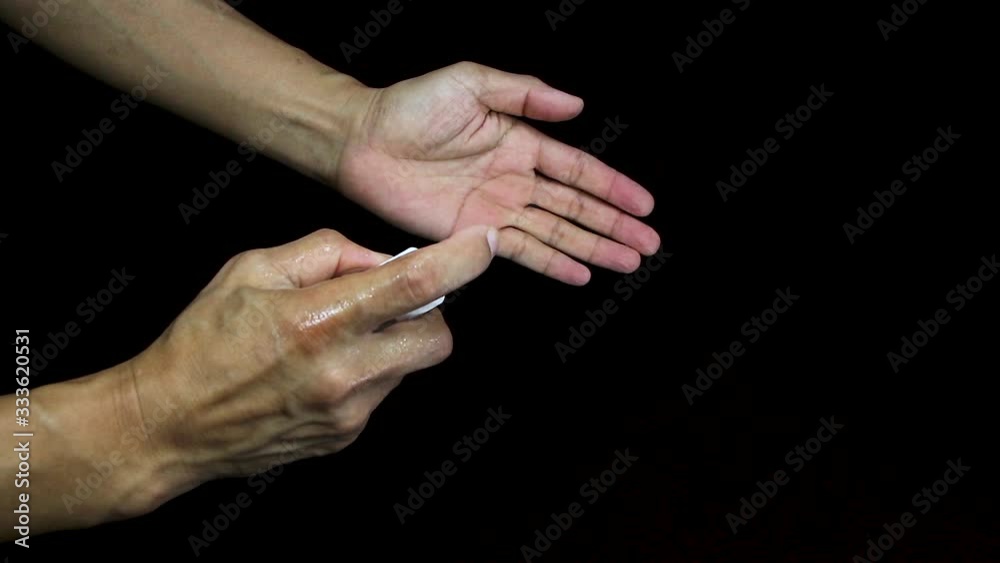 Gel spray, Clean by alcohol gel ,To kill the virus Covid 19 Gel spray, Clean by alcohol gel ,To kill the virus Covid 19