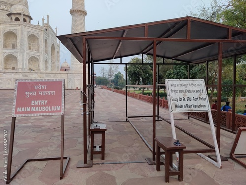 taj mahal entry ticket fee