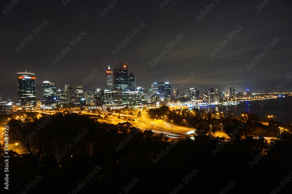 Fototapeta premium Perth skyline at night