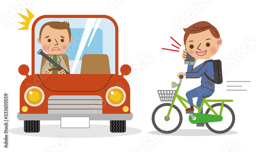 スマホをかけながら自転車を運転するビジネスマンと迷惑する自動車運転者