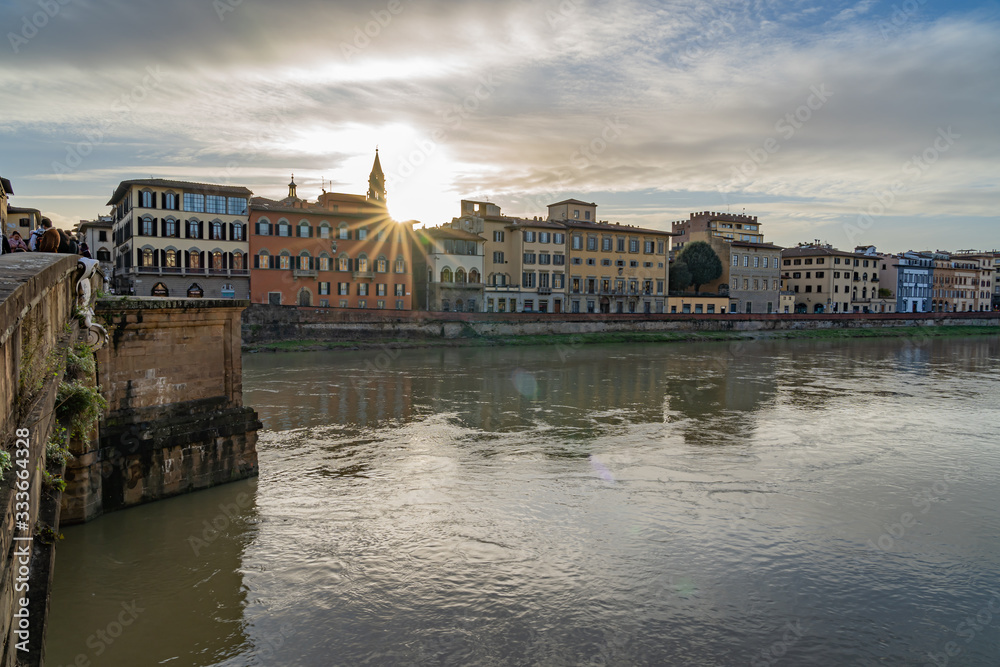 Obraz premium The Arno River in Florence Italy