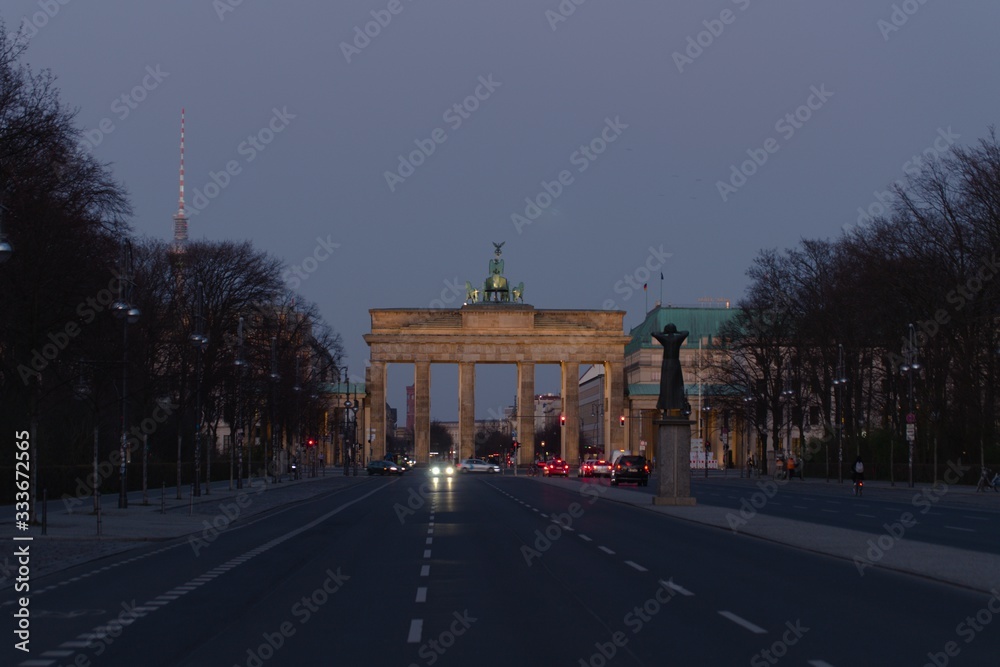 Berlin Brandenburger Tor von Straße des 17 Juni