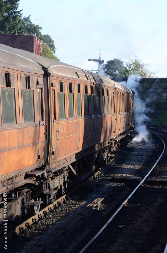 Obraz premium Steam train and carriages Yorkshire