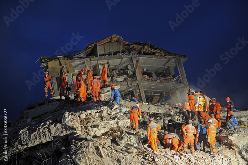 Fototapeta Houses damaged by the earthquake in Elazig Turkey