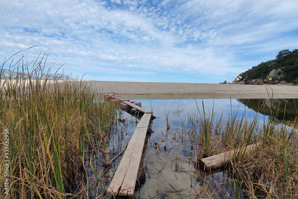 Fototapeta premium old wooden pier on the lake