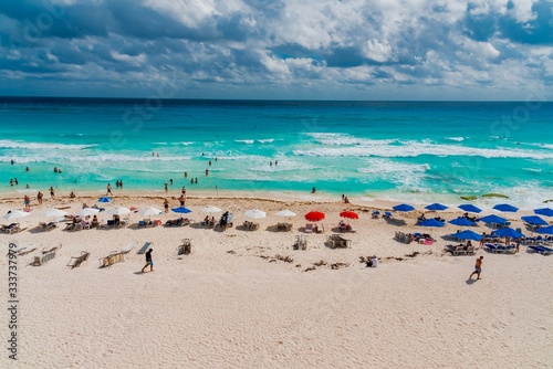 mexico beaches in Cancun © DD25
