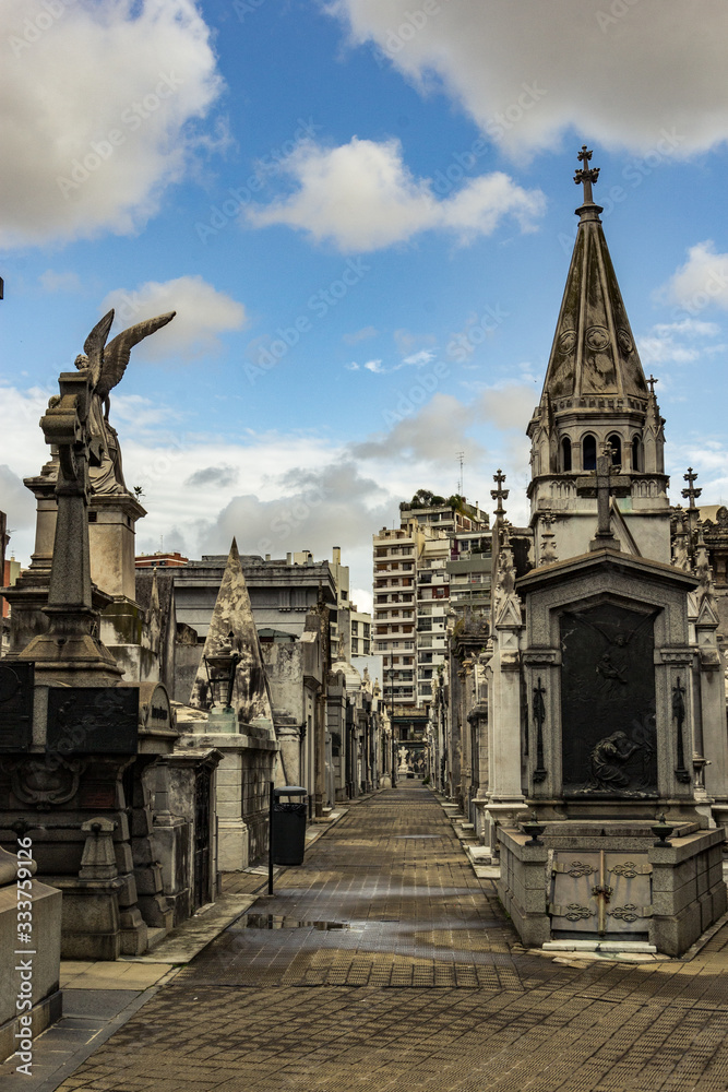 recoleta cemetery famous graves buenos aires