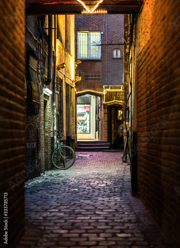 Photography road to bar