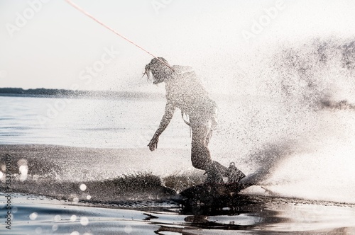 WAKEBOARD