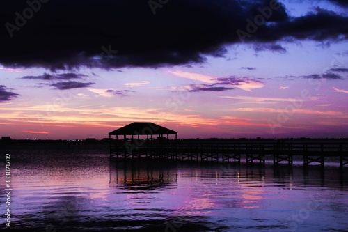 Obraz na płótnie Pier at dusk