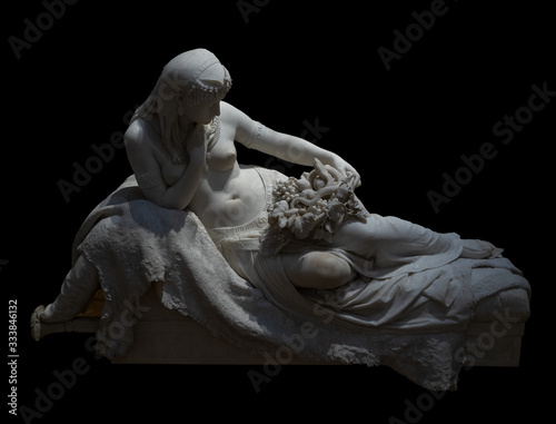 Fotografía Death of Cleopatra, marble sculpture on a black background