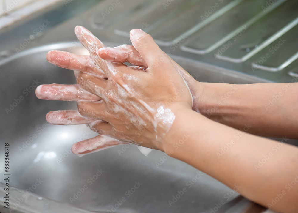 ล้างมือให้สะอาดเพื่อป้องกันการติดเชื้อ ล้างมือให้สะอาดเพื่อป้องกันการติดเชื้อ