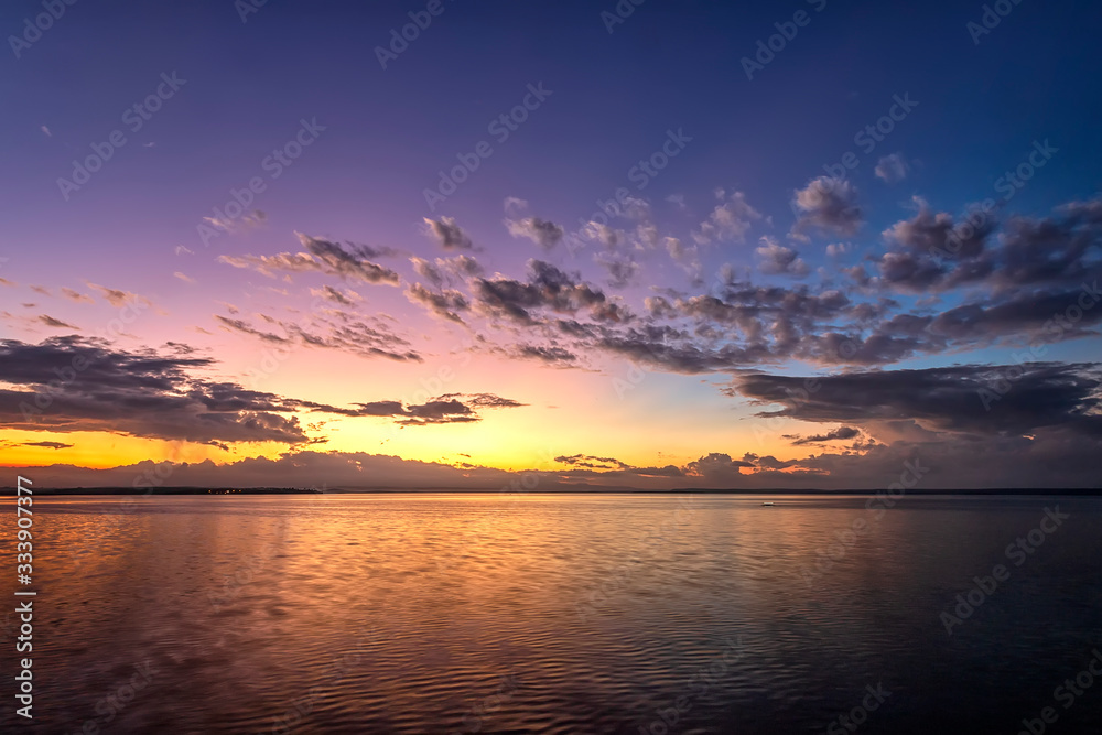Fototapeta premium Stunning scenic sunrise in the Caribbean sea, Cuba