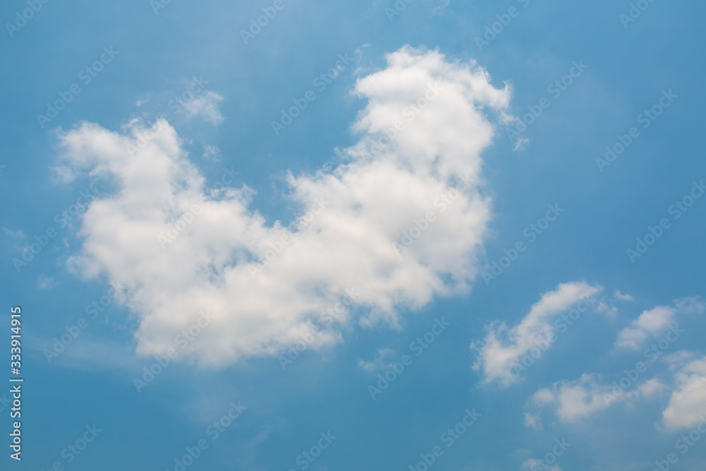 Fototapeta premium Natural sky beautiful blue and white texture background