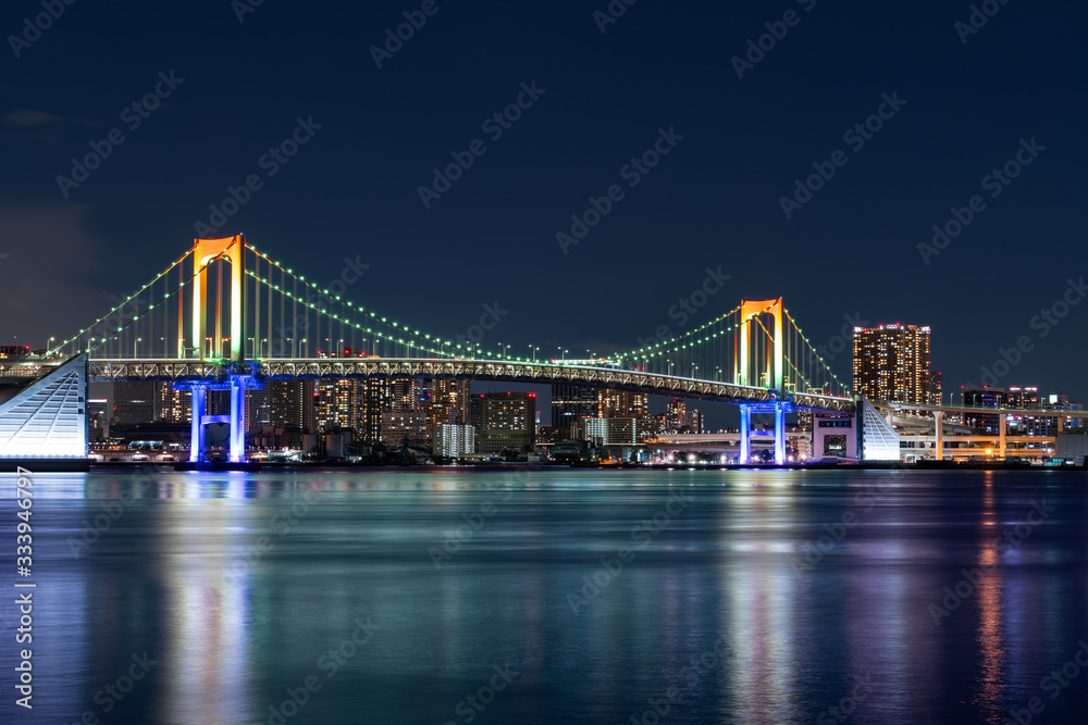 ライトアップされた東京レインボーブリッジの夜景 Stock Photo Adobe Stock ライトアップされた東京レインボーブリッジの夜景 Stock Photo Adobe Stock