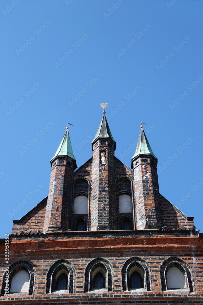 Obraz premium Beautiful Holsten Gate of the Hanseatic City of Lübeck (Luebeck) – Germany