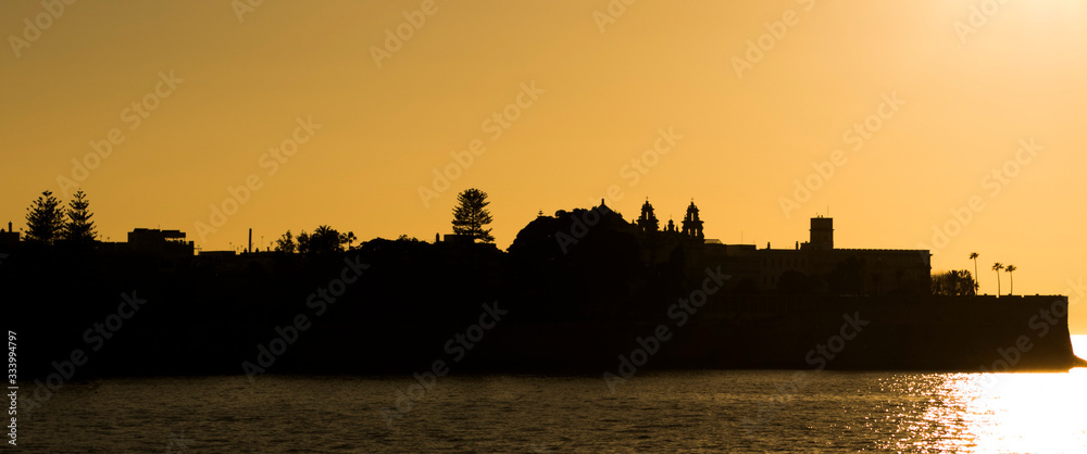 Fototapeta premium atardecer en Cádiz