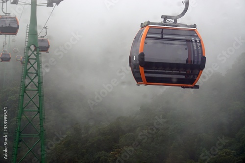 cable car in bana hills © chriss73