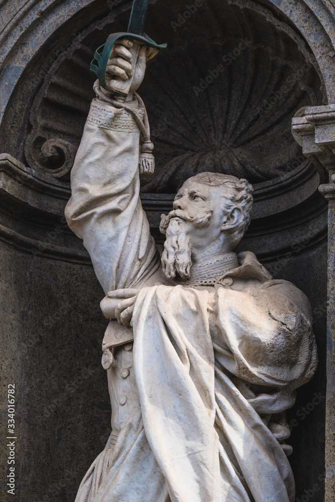 Obraz premium Vittorio Emanuele II d’Aosta statue at the entrance of Royal Palace in Naples, the work of Francesco Jerace of 1895