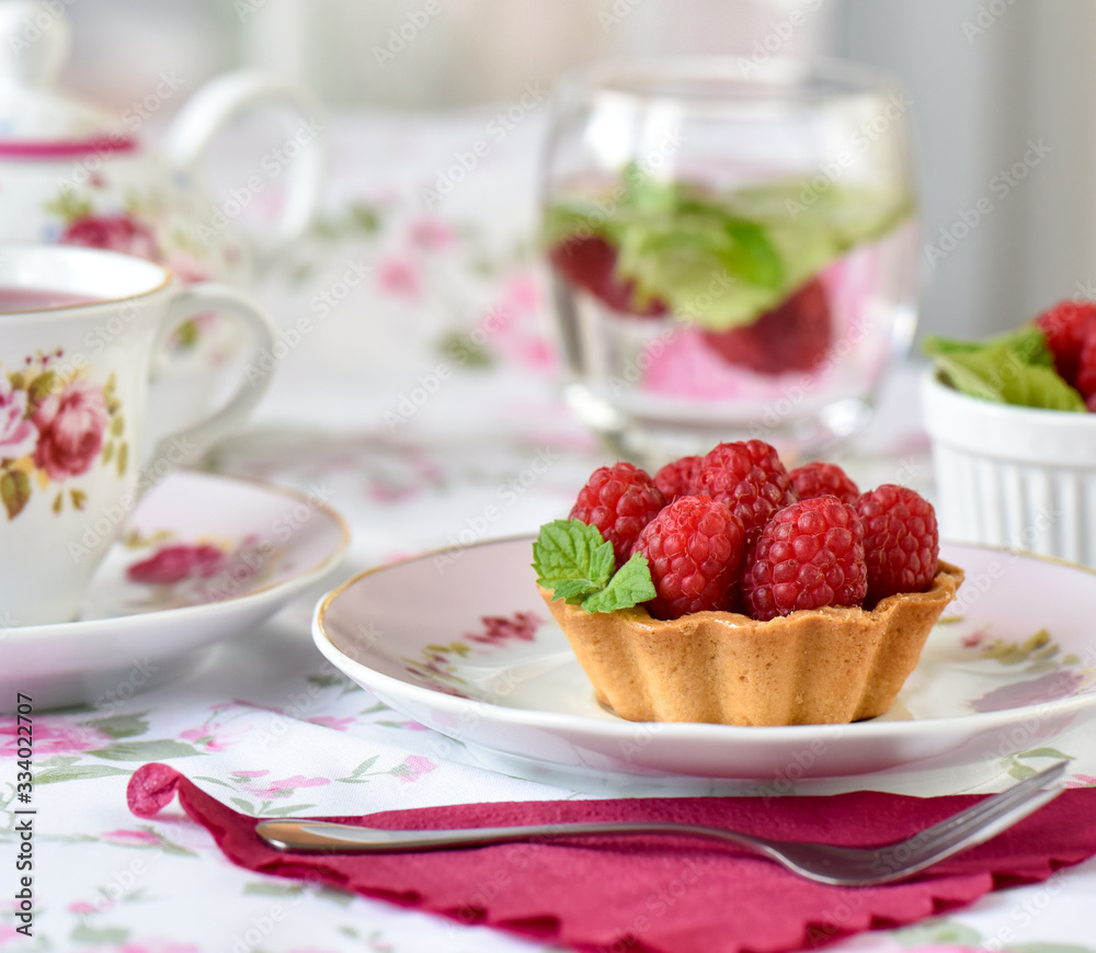mini tarts with raspberries fruits mini tarts with raspberries fruits