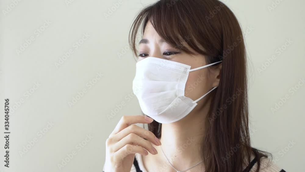 女性 咳 女性 咳