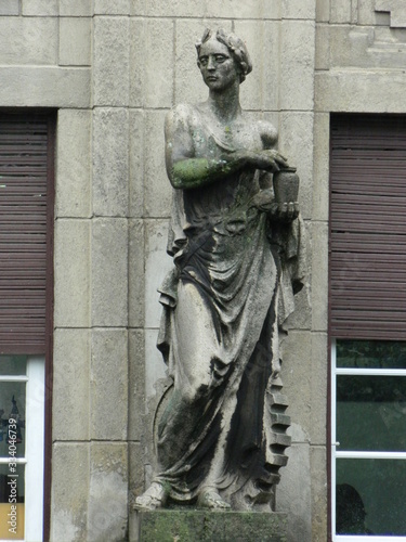 Statue of Woman 