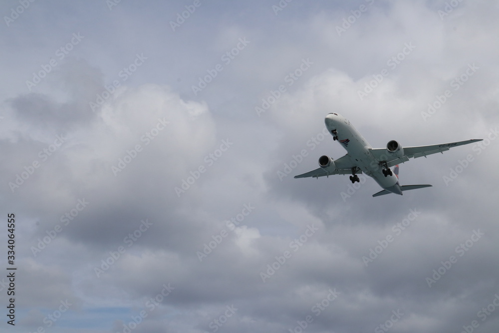 Latam airlines aterrizando 787 dreamliner Latam airlines aterrizando 787 dreamliner