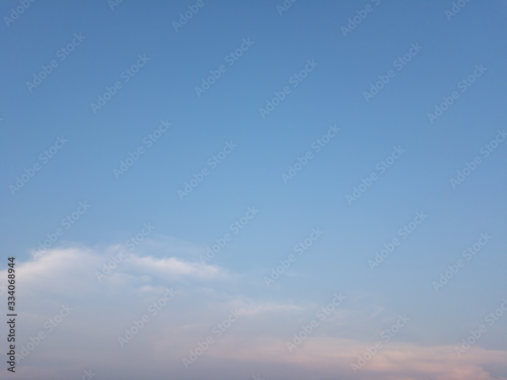 Obraz premium clouds in the evening sky