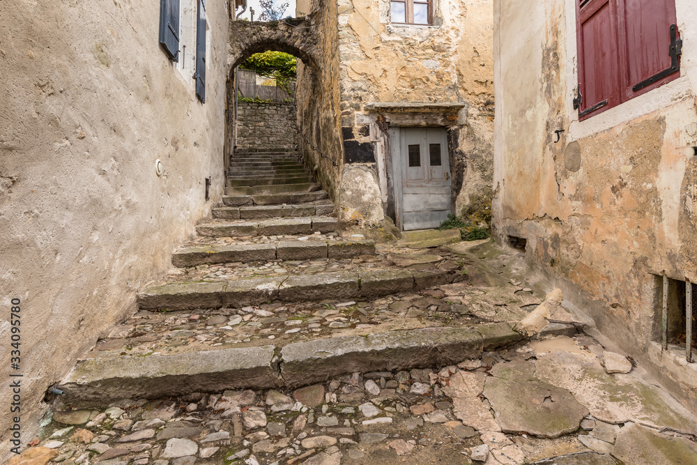 Stepped alley in the medieval part of the village of Dieulefit in Drôme provençale