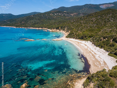 Plage isolée nature paradis corse 