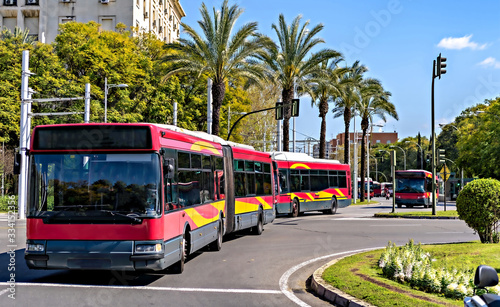 Ir a la página 12345...10Siguiente Double articulated buses transport locals and tourists in downtown Seville, Spain. © Lux Blue