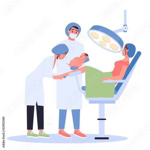 pregnant woman gives birth in the hospital