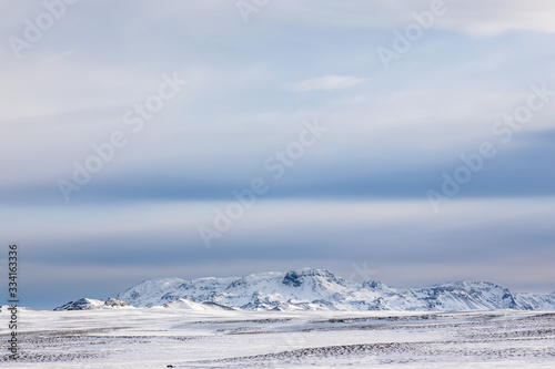 Berg im Süden von Island im Winter