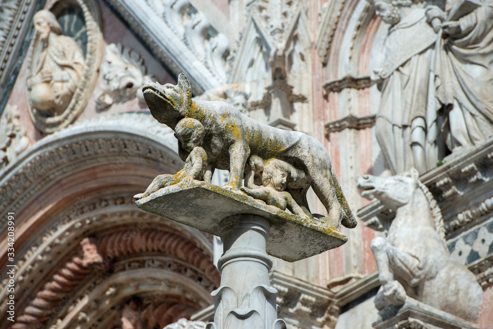 Lupa Senese (she-wolf of Siena) with Senio and Ascanio, sons of Remo, founders of the city, symbol of the city of Siena