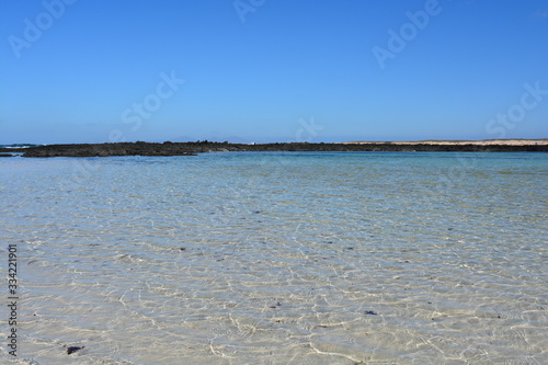 Aguas cristalina de la playa de la Concha en Fuerteventura