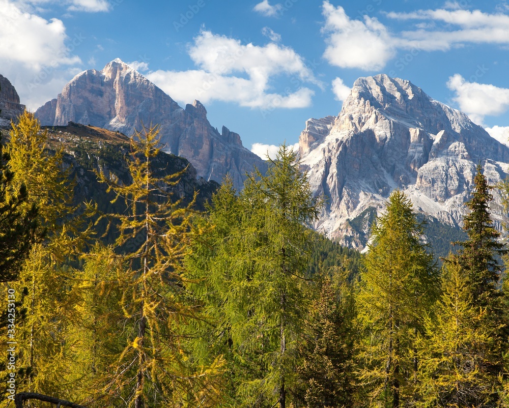 Larch wood and Tofano, Tofana or Le Tofane Gruppe