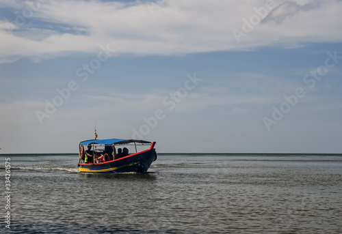 Foto Touristic Boat on Andaman Sea