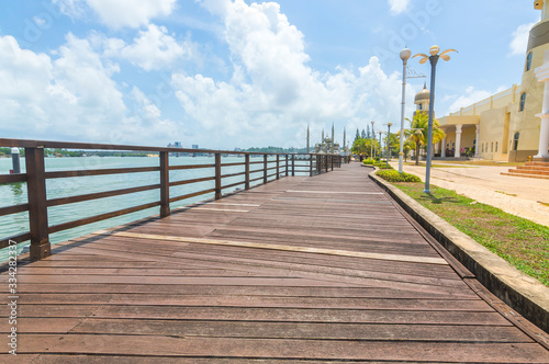 Wooden walkway © mawardibahar