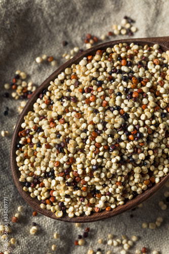 Raw Tricolor Organic Quinoa Kernals