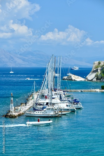 Korfu Marina © muratmuemtazgoek