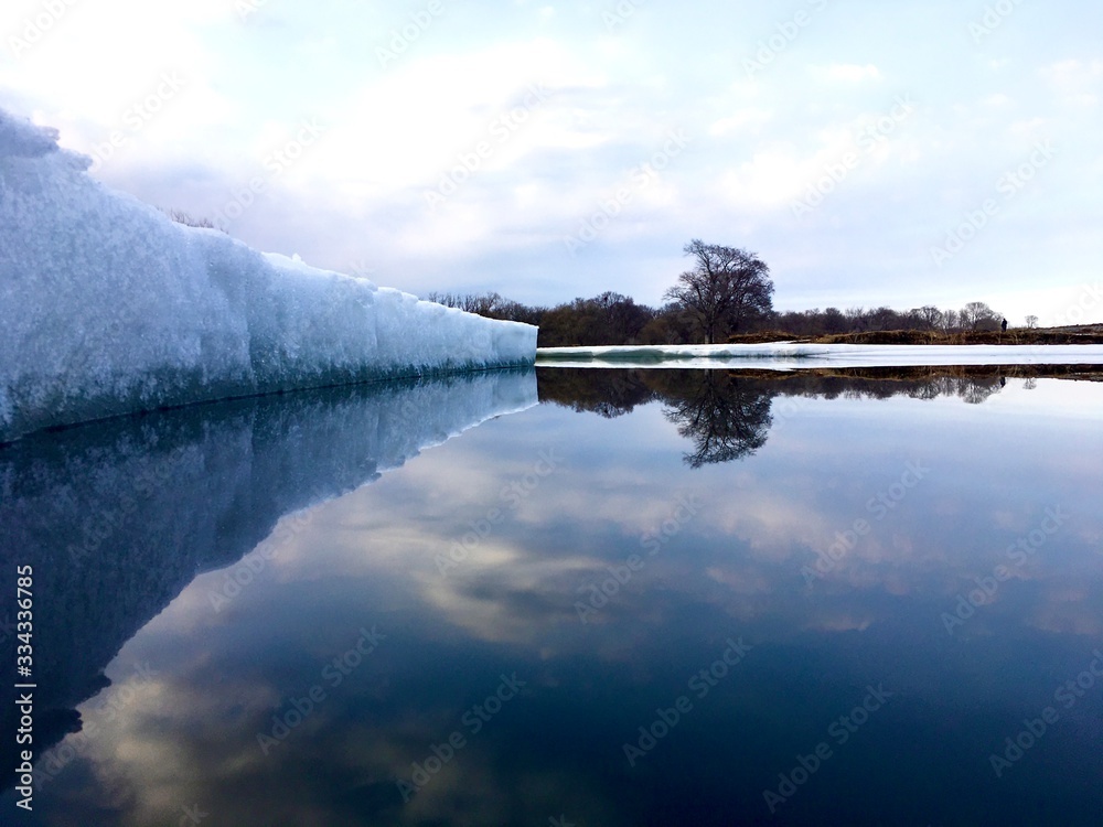 Fototapeta premium lake in the fog