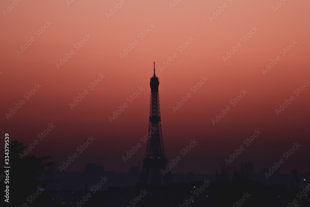 sunrise on eiffel tower