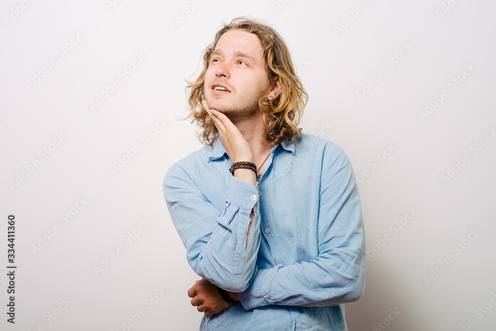 Man thinks Man thinks