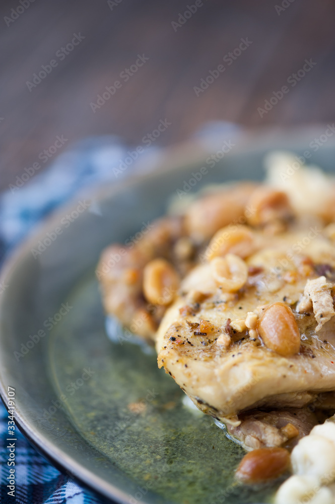 Chicken breast with pasta and peanuts sauce Chicken breast with pasta and peanuts sauce