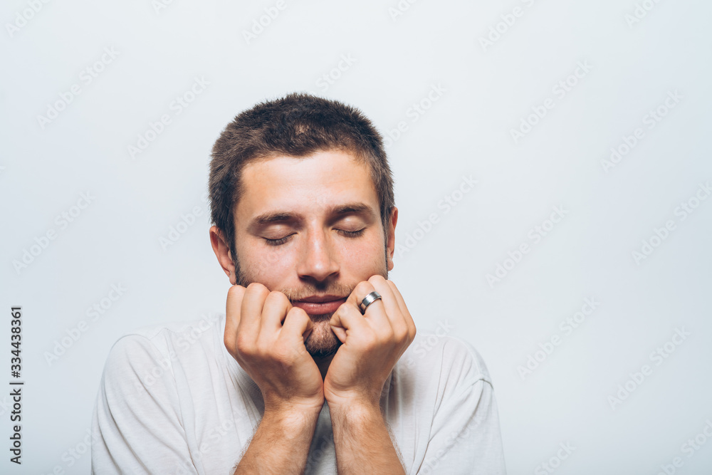 Man thinks Man thinks