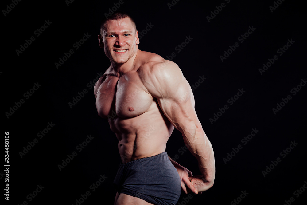 male man bodybuilder sportsmen muscular biceps fitness