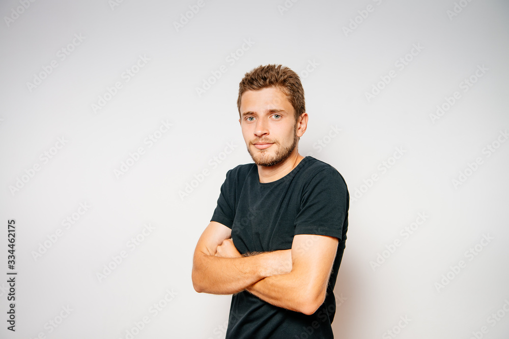 Obraz premium Portrait of a man arms folded